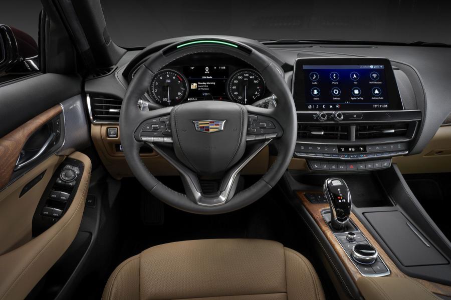 Торпедо Cadillac CT5 Premium Luxury 2019 года  (фото 10 из 16)